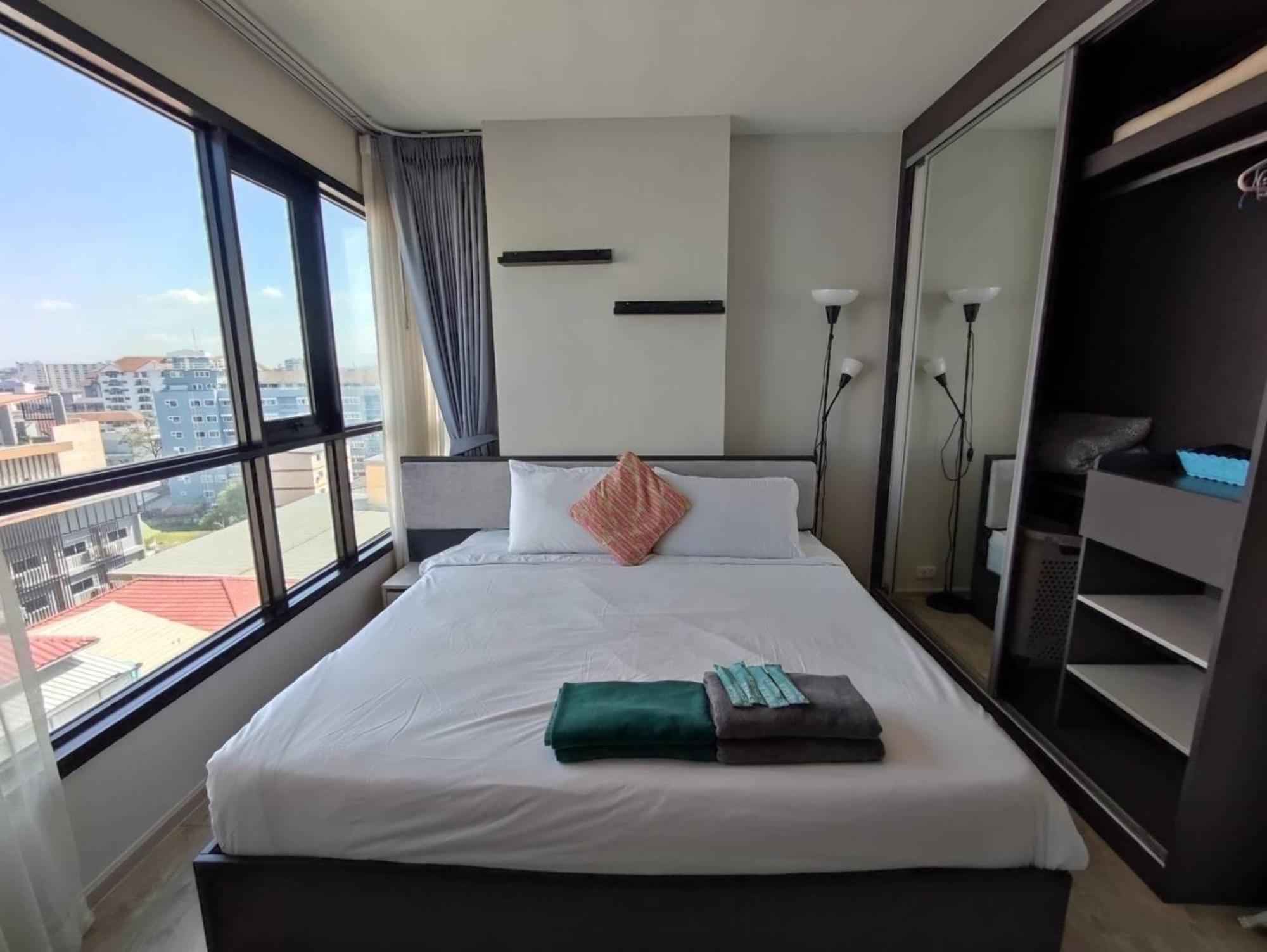 The Base Central Pattaya By Mickey Exterior foto