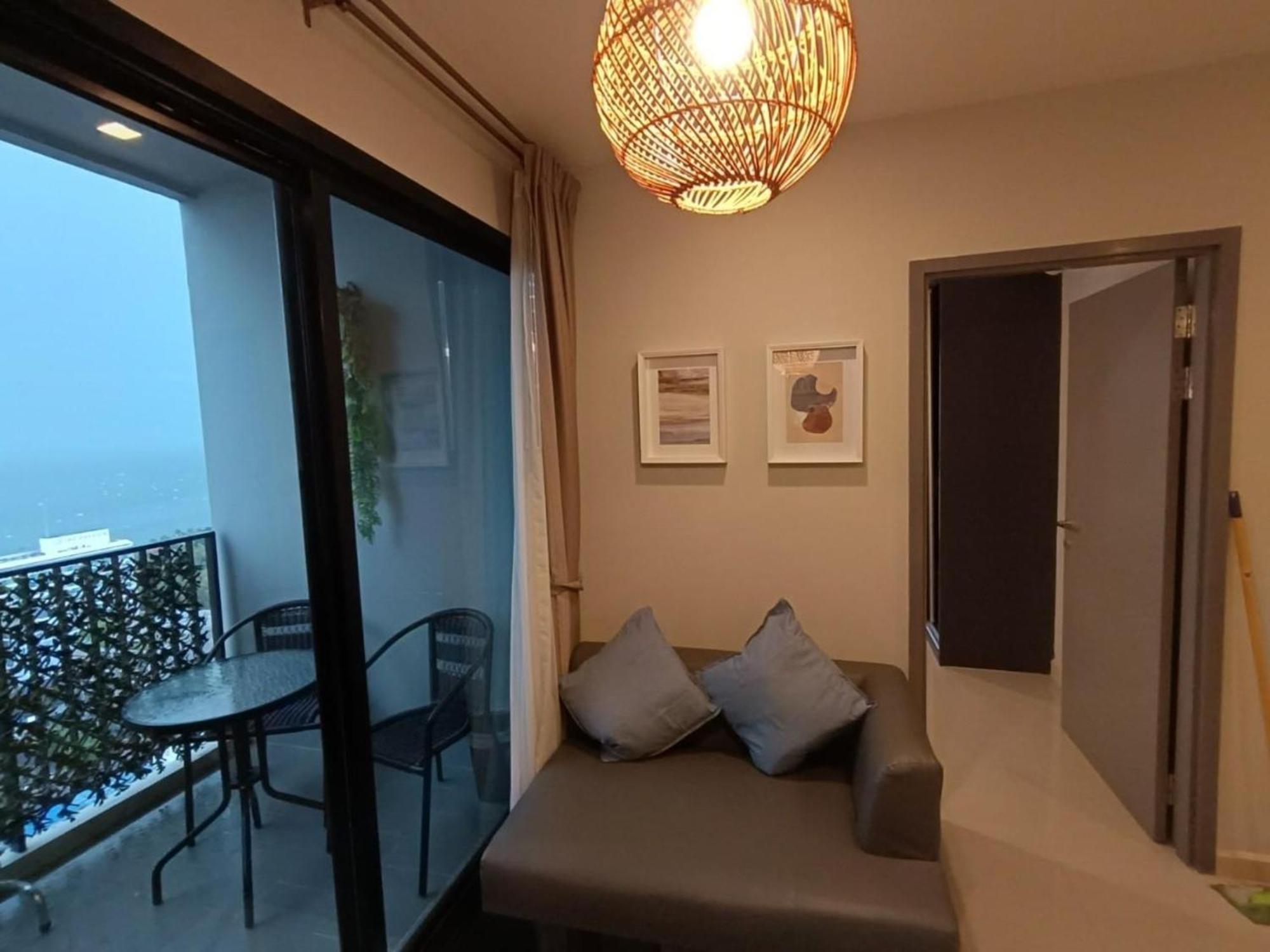 The Base Central Pattaya By Mickey Exterior foto